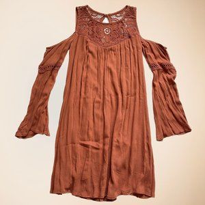 Rustic Cold Shoulder Dress with Lace Detail